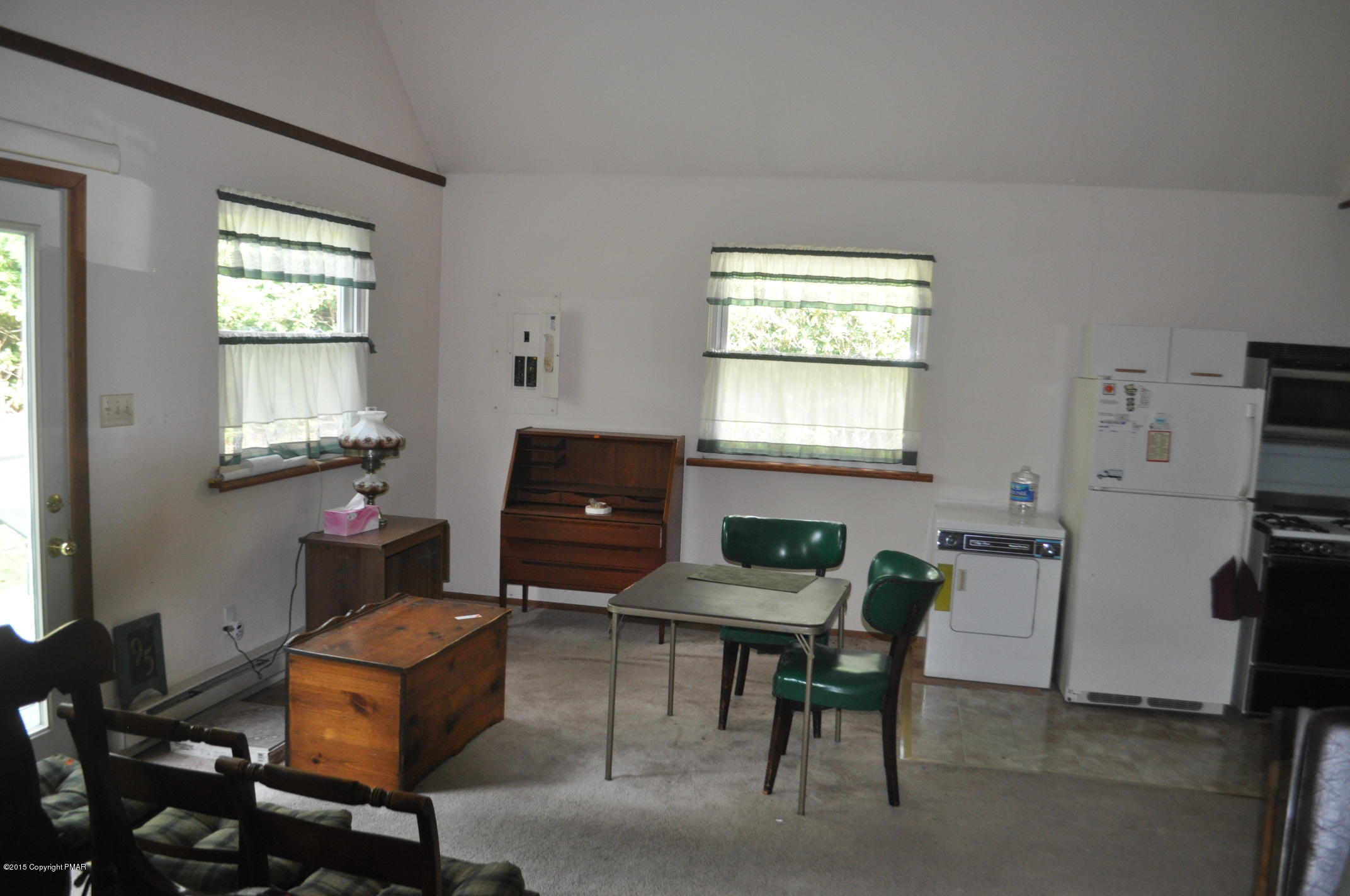 95 Algonkin Road Jim Thorpe, PA 18229 - Photo 3 of 14 Dining area
