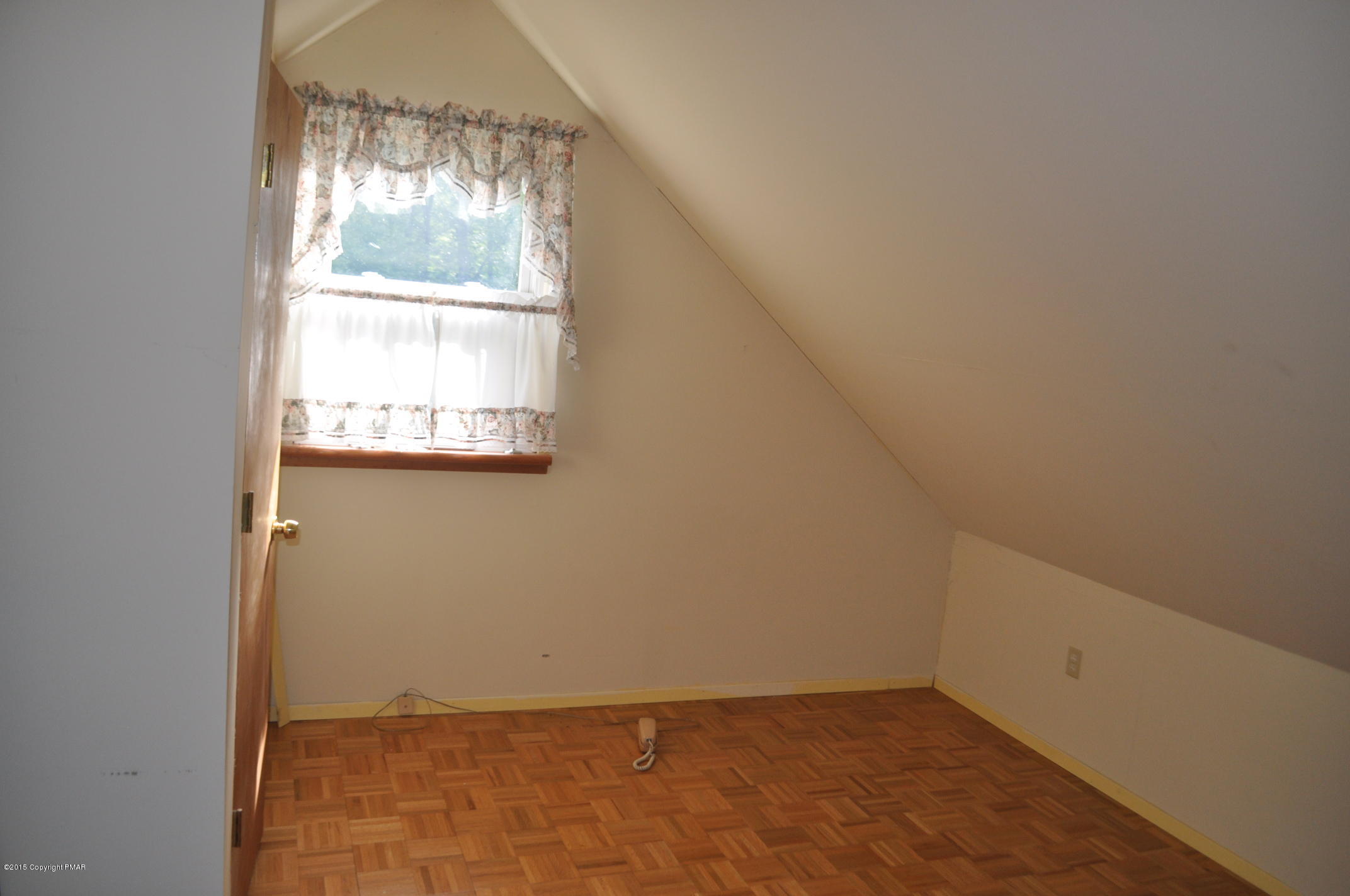95 Algonkin Road Jim Thorpe, PA 18229 - Photo 7 of 14 Bedroom 2 Main