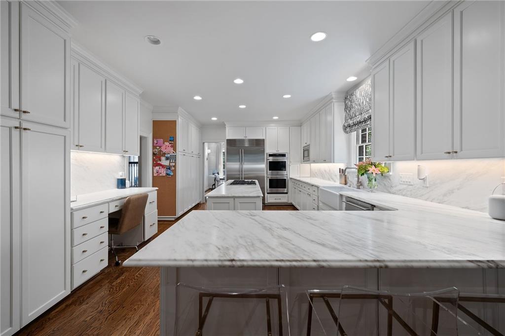 102 Brighton Road Northeast Atlanta, GA 30309 - Photo 12 of 48 Gallery Image 12
