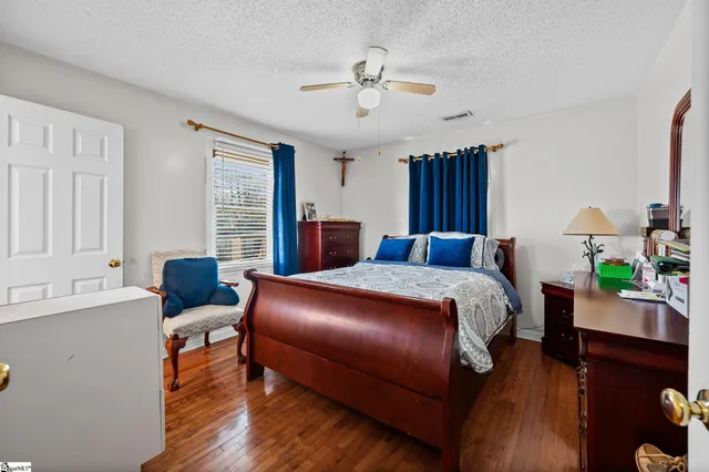 $220,000 | 9 Michael Drive, Greenville, SC 29611