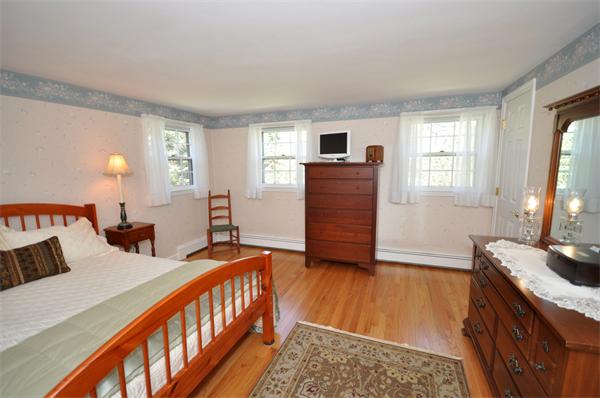 67 Paul Revere Road Concord, MA 01742 - Photo 17 of 22 Gallery Image 17