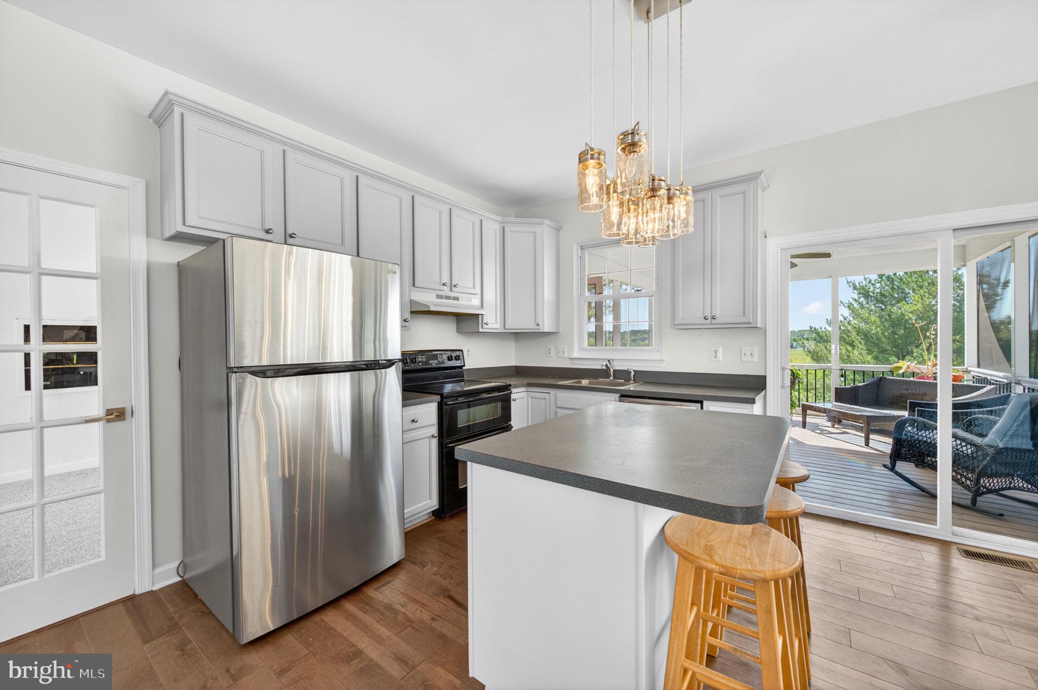8840 Mapleville Road Mount Airy, MD 21771 - Photo 26 of 106 stainless fridge