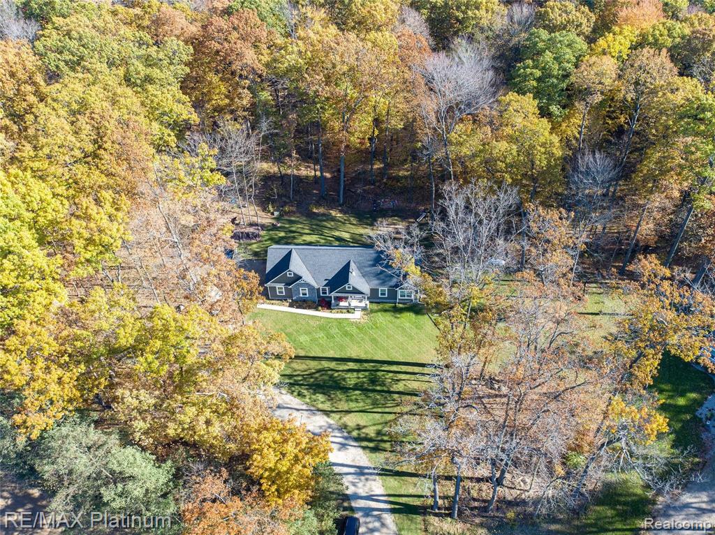 5590 Hartland Road Fenton, MI 48430 - Photo 42 of 46