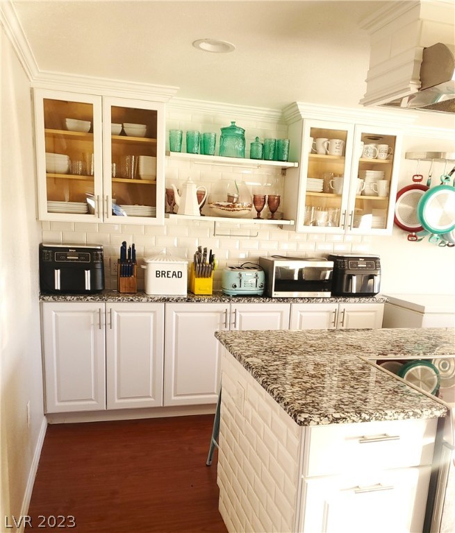 5010 Smoke Ranch Road Las Vegas, NV 89108 - Photo 3 of 14 Gallery Image 3