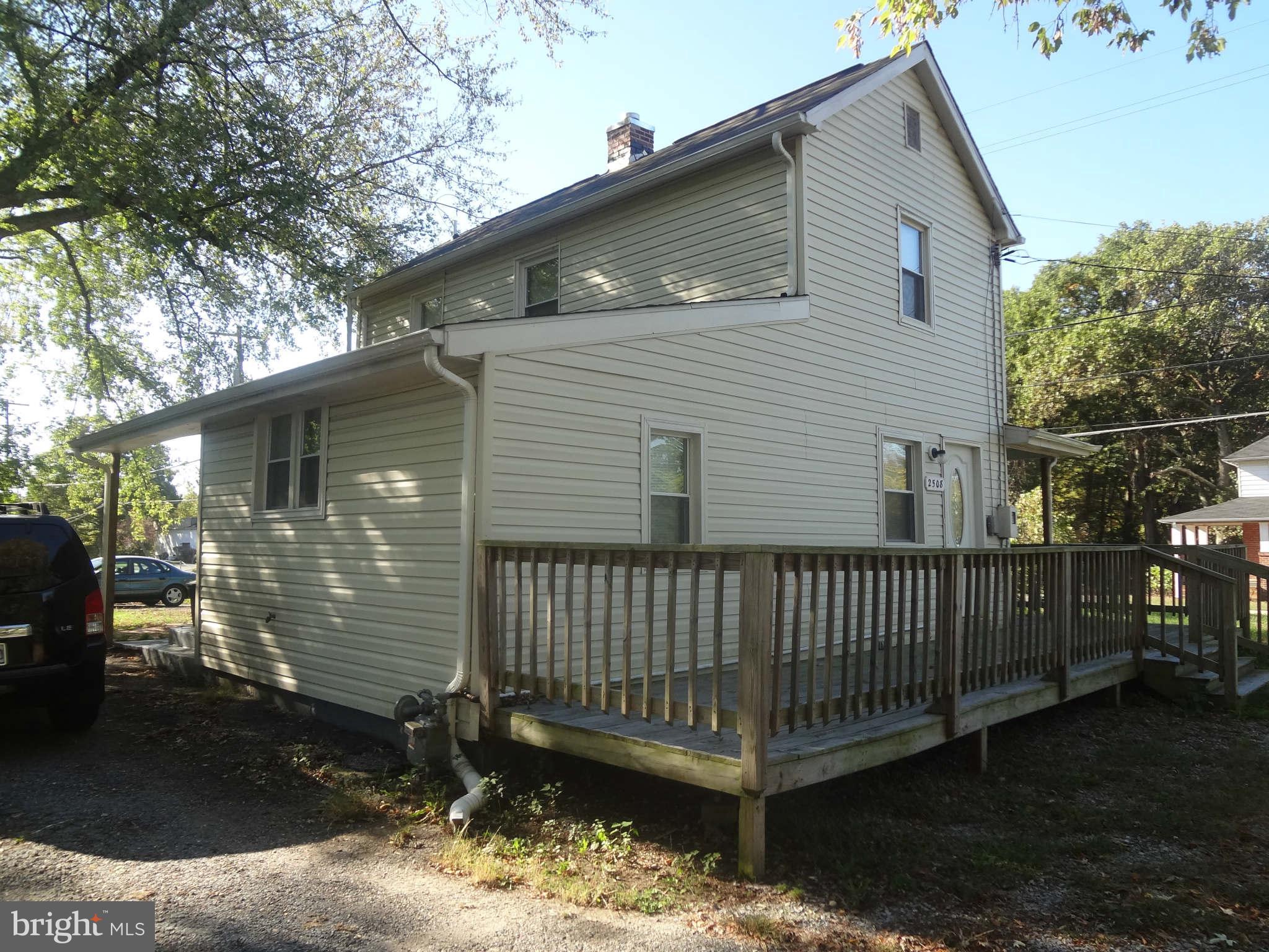 Exterior (Rear)