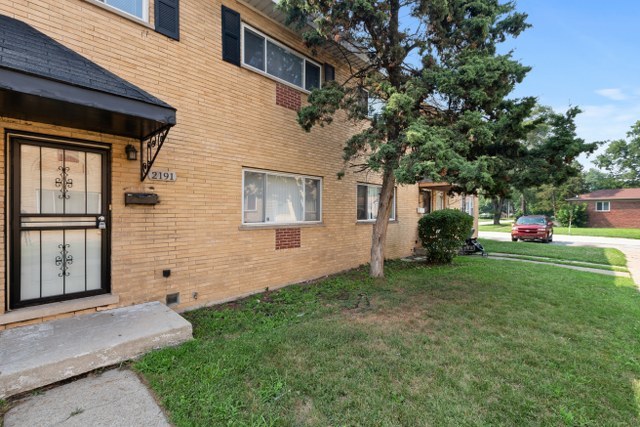 2191 171st Street Hazel Crest, IL 60429 - Photo 2 of 22