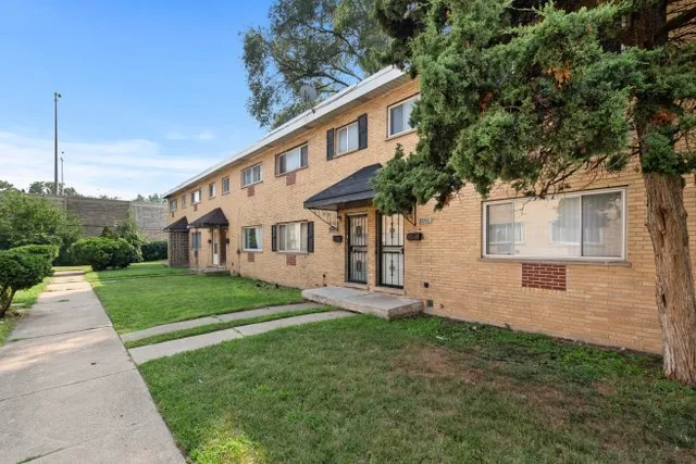 $124,900 | 2191 171st Street, Hazel Crest, IL 60429