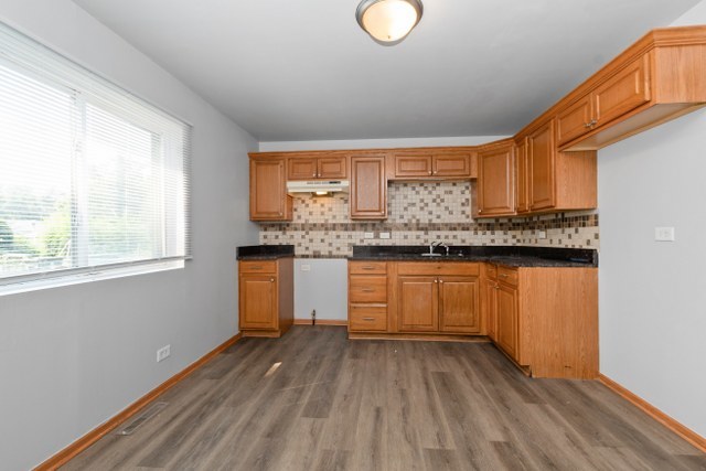 2191 171st Street Hazel Crest, IL 60429 - Photo 7 of 22