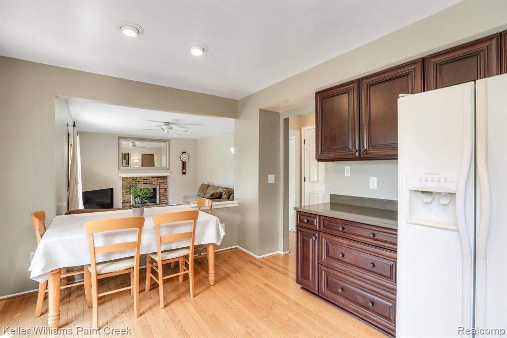 888 Hadley Road Rochester Hills, MI 48307 - Photo 10 of 25