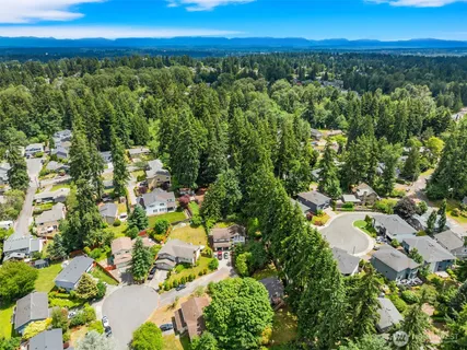 $895,000 | 7223 Northeast 152nd Place, Kenmore, WA 98028