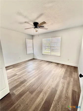 $198,900 | 801 Hopkins Street, Yoakum, TX 77995