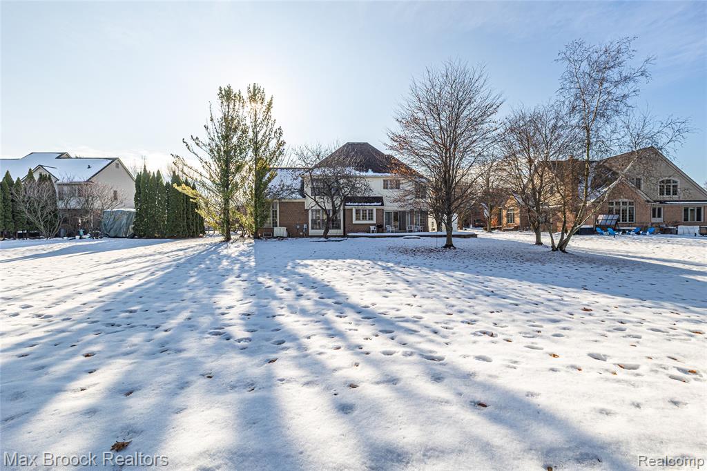 41450 Mission Lane Novi, MI 48167 - Photo 36 of 44