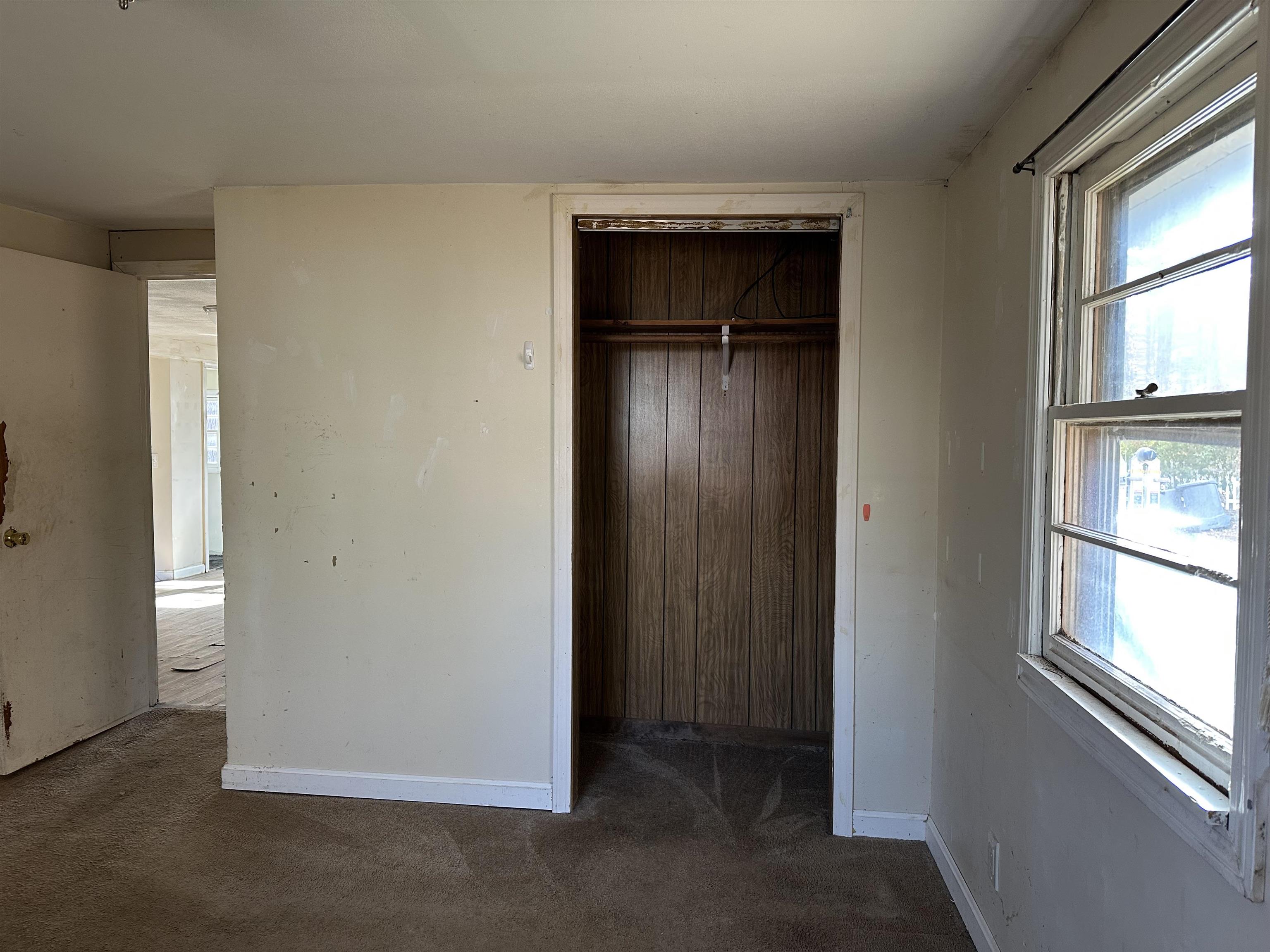 116 Chases Grove Road Derry, NH 03038 - Photo 17 of 31