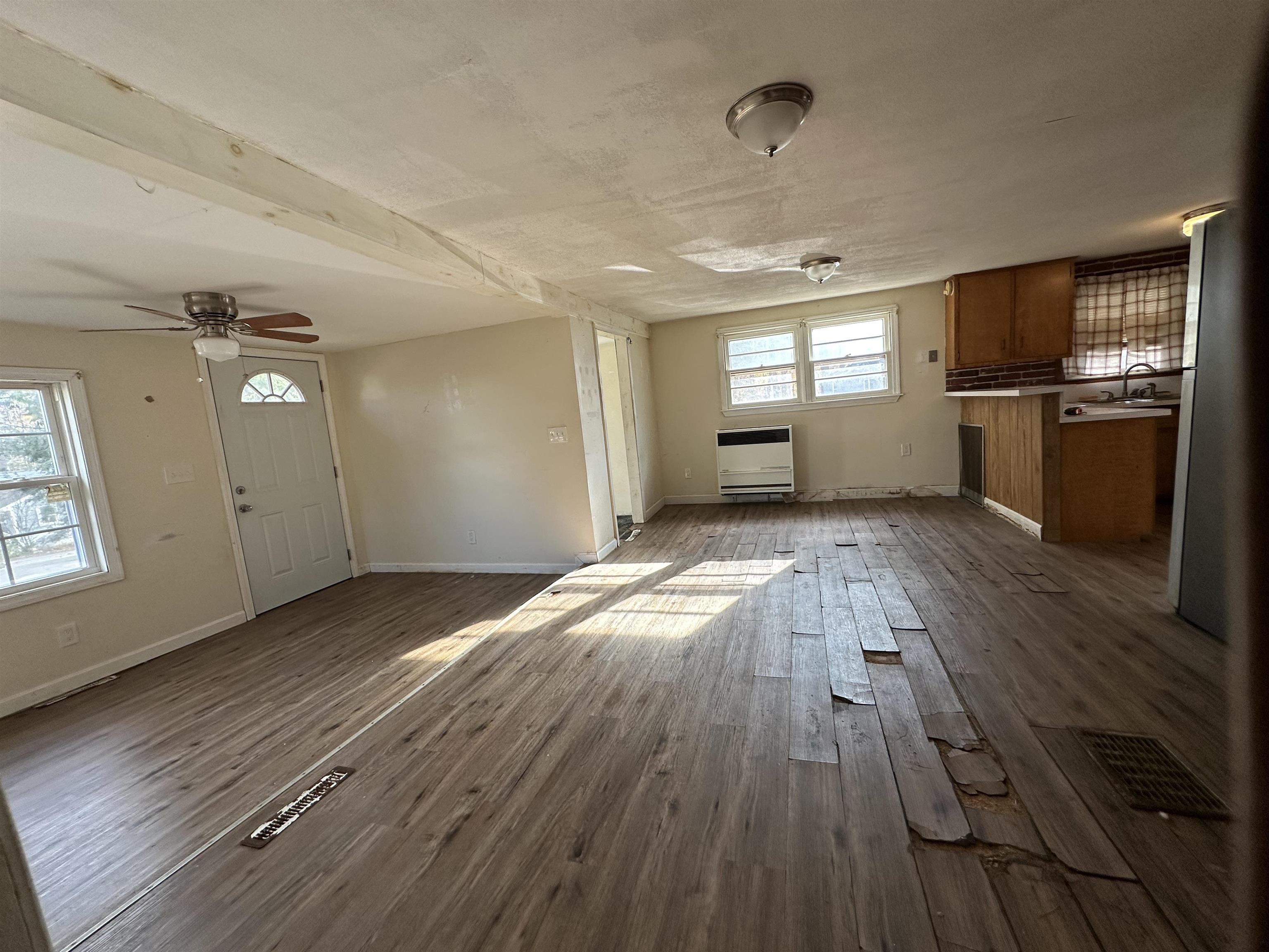 116 Chases Grove Road Derry, NH 03038 - Photo 7 of 31