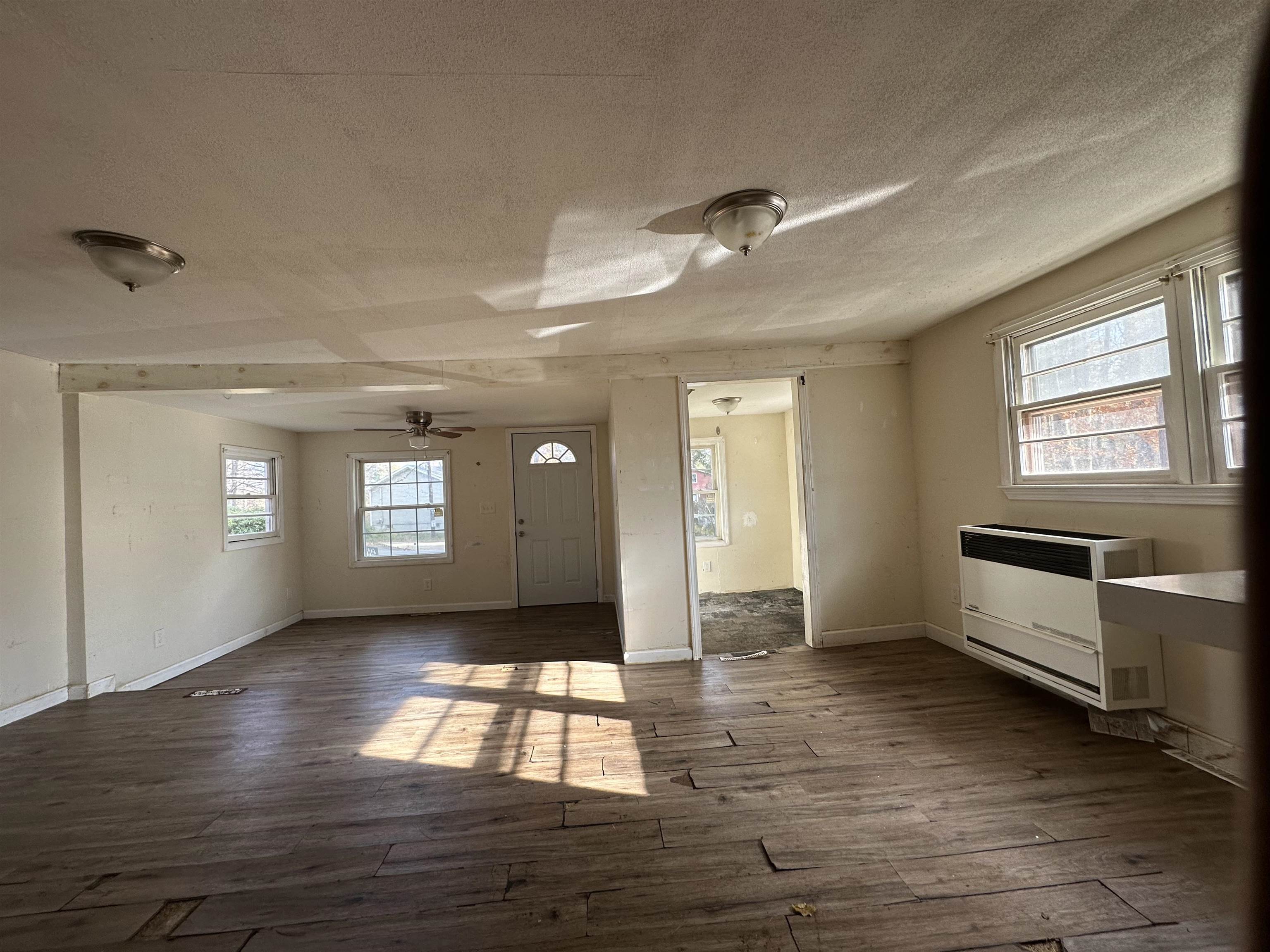 116 Chases Grove Road Derry, NH 03038 - Photo 8 of 31