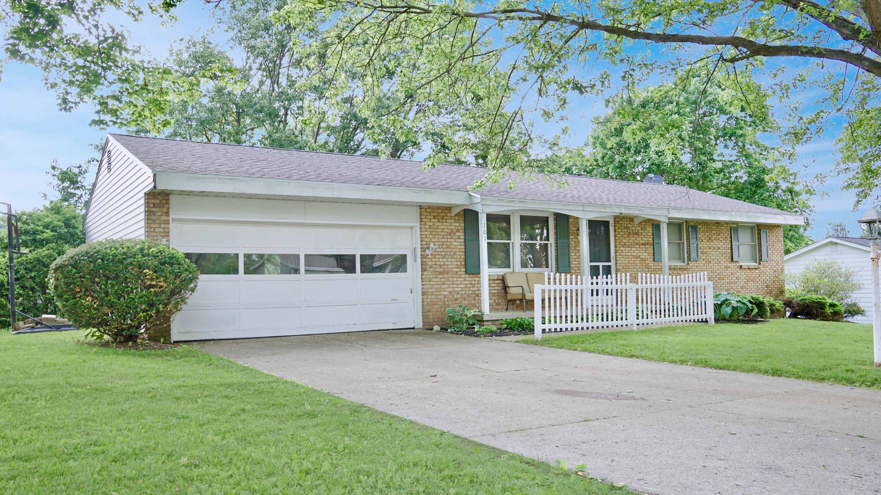 101 Yorkshire Road Lexington, OH 44904 - Photo 1 of 17