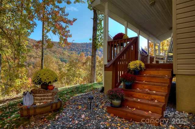 $485,000 | 1333 Pigeon Creek Road, Bryson City, NC 28713