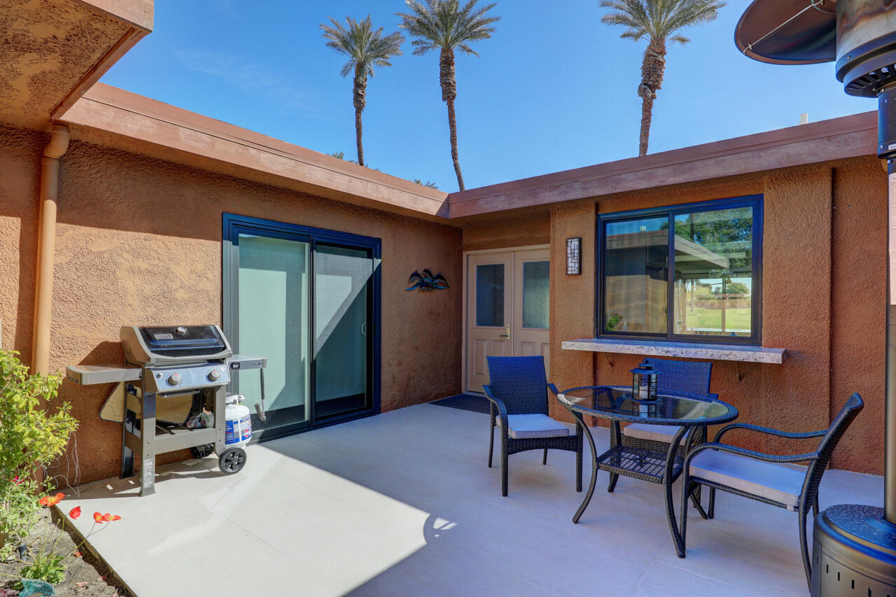 36 Sunrise Drive Rancho Mirage, CA 92270 - Photo 17 of 39 a room with furniture and a window