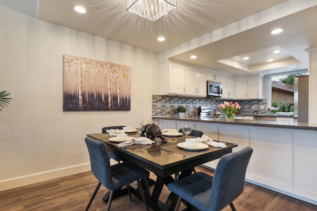 36 Sunrise Drive Rancho Mirage, CA 92270 - Photo 9 of 39 a view of a dining room with furniture