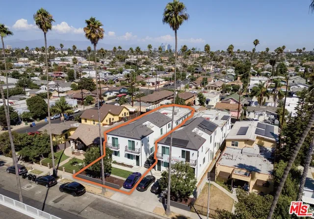 $2,375,000 | 3608 10th Avenue, Los Angeles, CA 90018