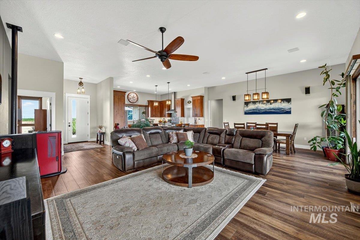 6255 Bennett Road Nampa, ID 83686 - Photo 16 of 48