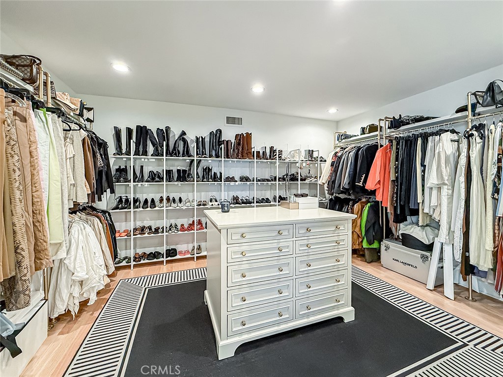 130 Dapplegray Road Bell Canyon, CA 91307 - Photo 19 of 73 Primary Closet