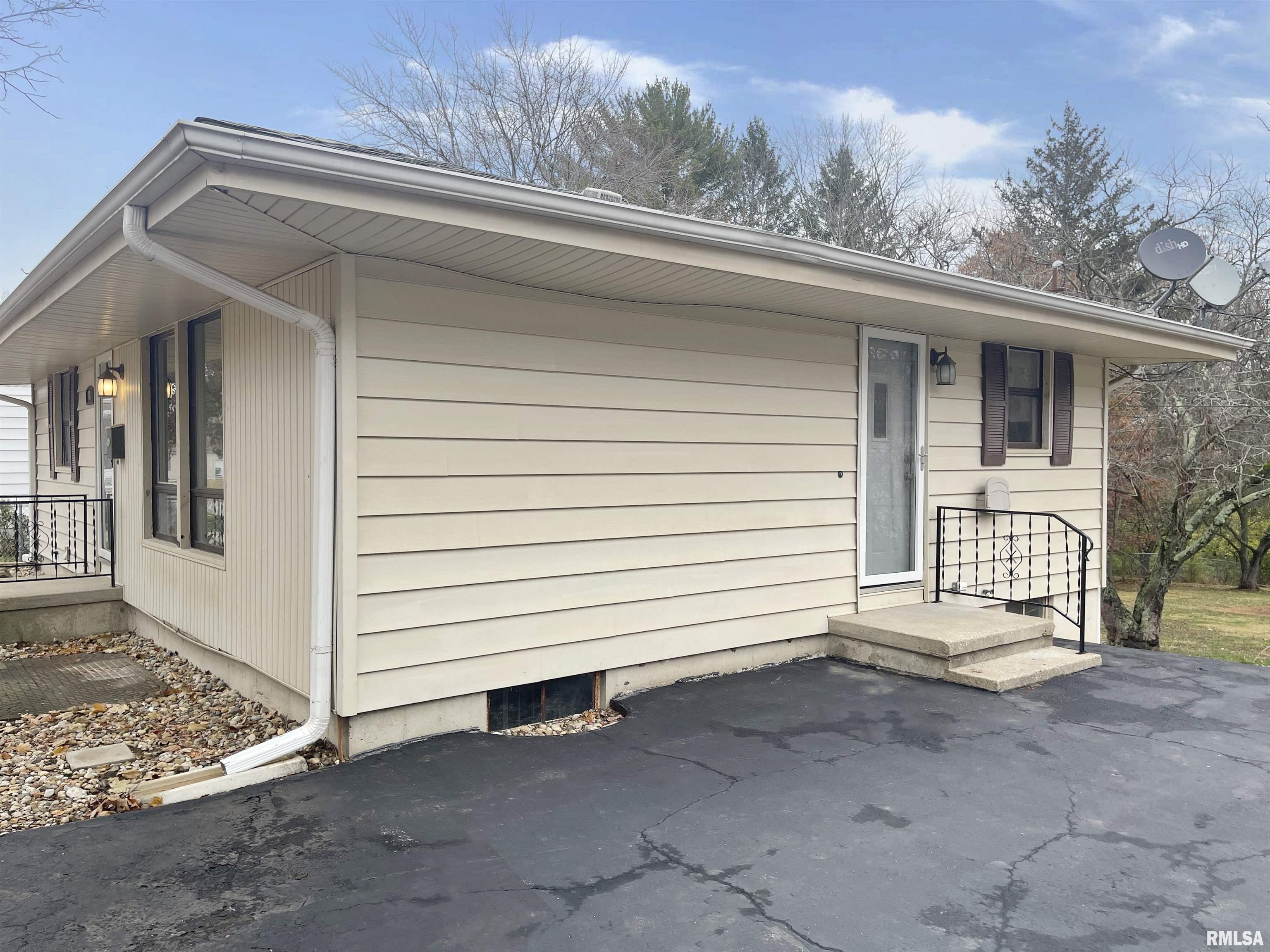 56 Southwood Drive Decatur, IL 62521 - Photo 24 of 27