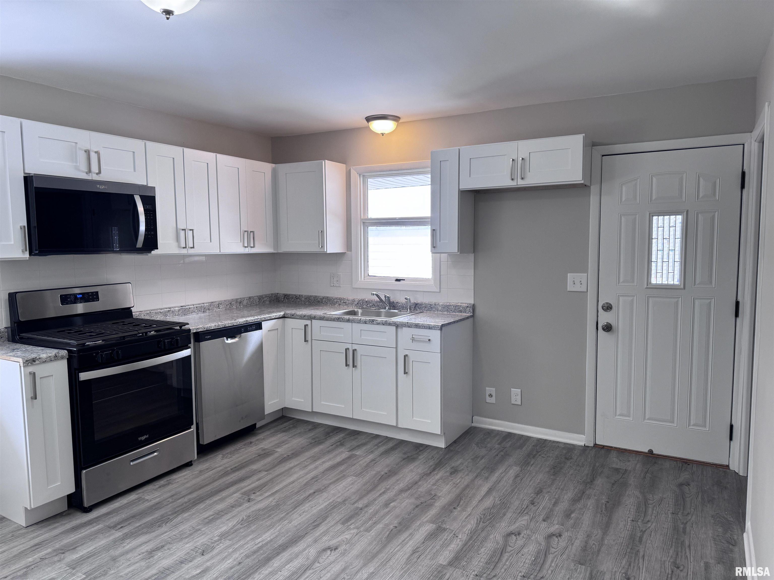 56 Southwood Drive Decatur, IL 62521 - Photo 6 of 27