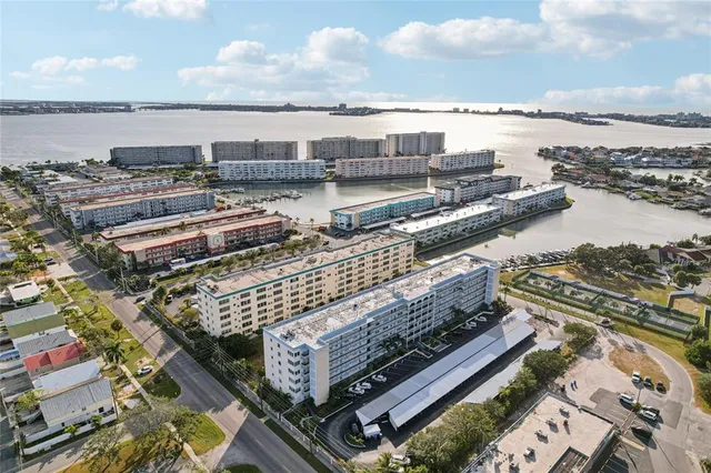 $235,900 | 2850 59th Street South, Unit 501, Gulfport, FL 33707