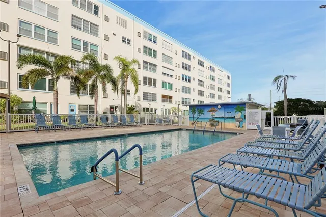 $235,900 | 2850 59th Street South, Unit 501, Gulfport, FL 33707