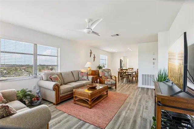 $235,900 | 2850 59th Street South, Unit 501, Gulfport, FL 33707