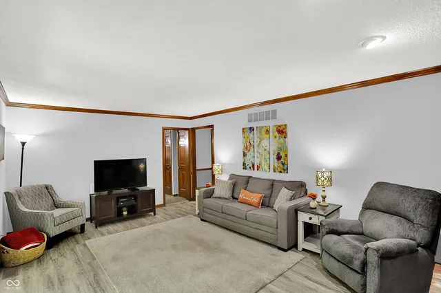 $559,500 | 9831 Carefree Drive, Indianapolis, IN 46256