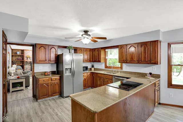 $559,500 | 9831 Carefree Drive, Indianapolis, IN 46256