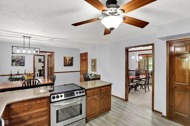 $559,500 | 9831 Carefree Drive, Indianapolis, IN 46256