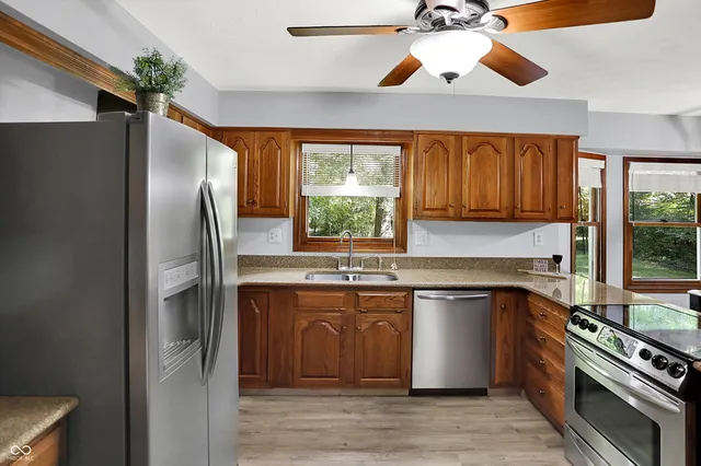 $559,500 | 9831 Carefree Drive, Indianapolis, IN 46256