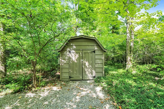 $559,500 | 9831 Carefree Drive, Indianapolis, IN 46256