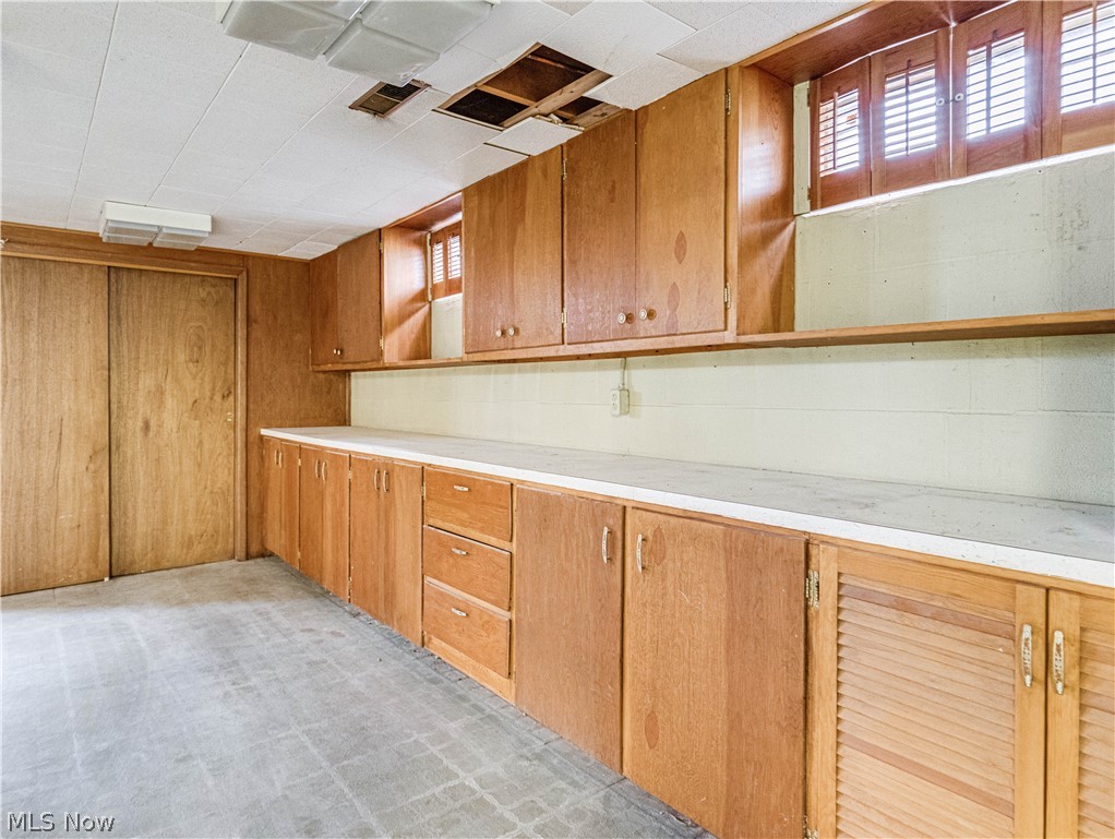 2015 Larchmont Road Akron, OH 44313 - Photo 27 of 29 Workshop area in basement