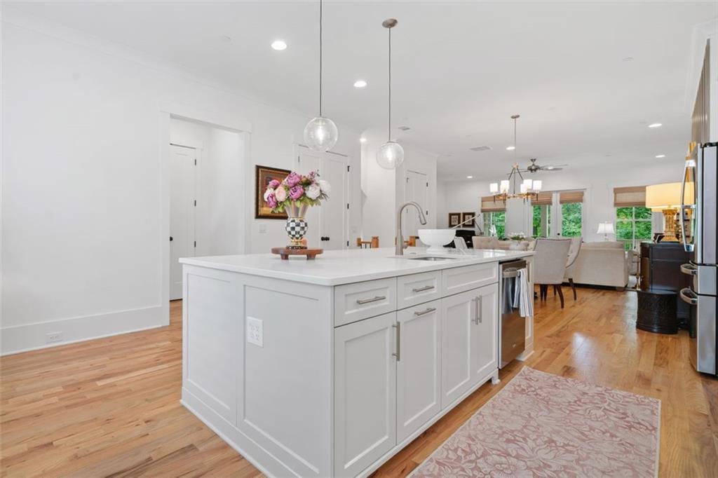 1045 Endeavour Court Marietta, GA 30064 - Photo 15 of 39