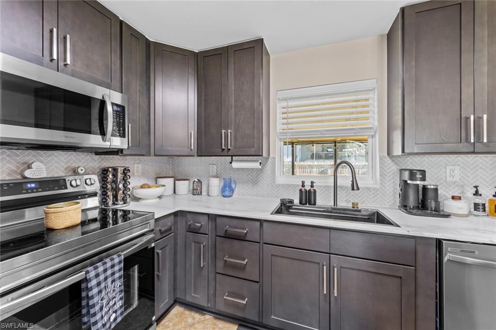 6198 Park Road Fort Myers, FL 33908 - Photo 13 of 46 Gallery Image 13
