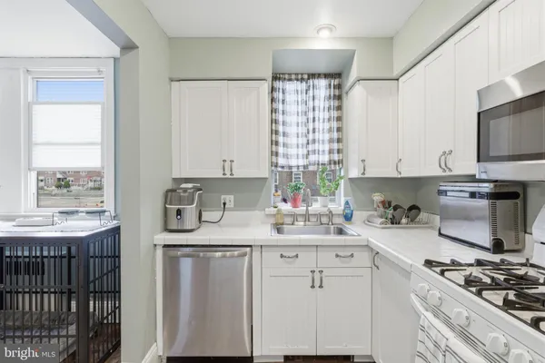 $275,000 | 2905 Knorr Street, Philadelphia, PA 19149