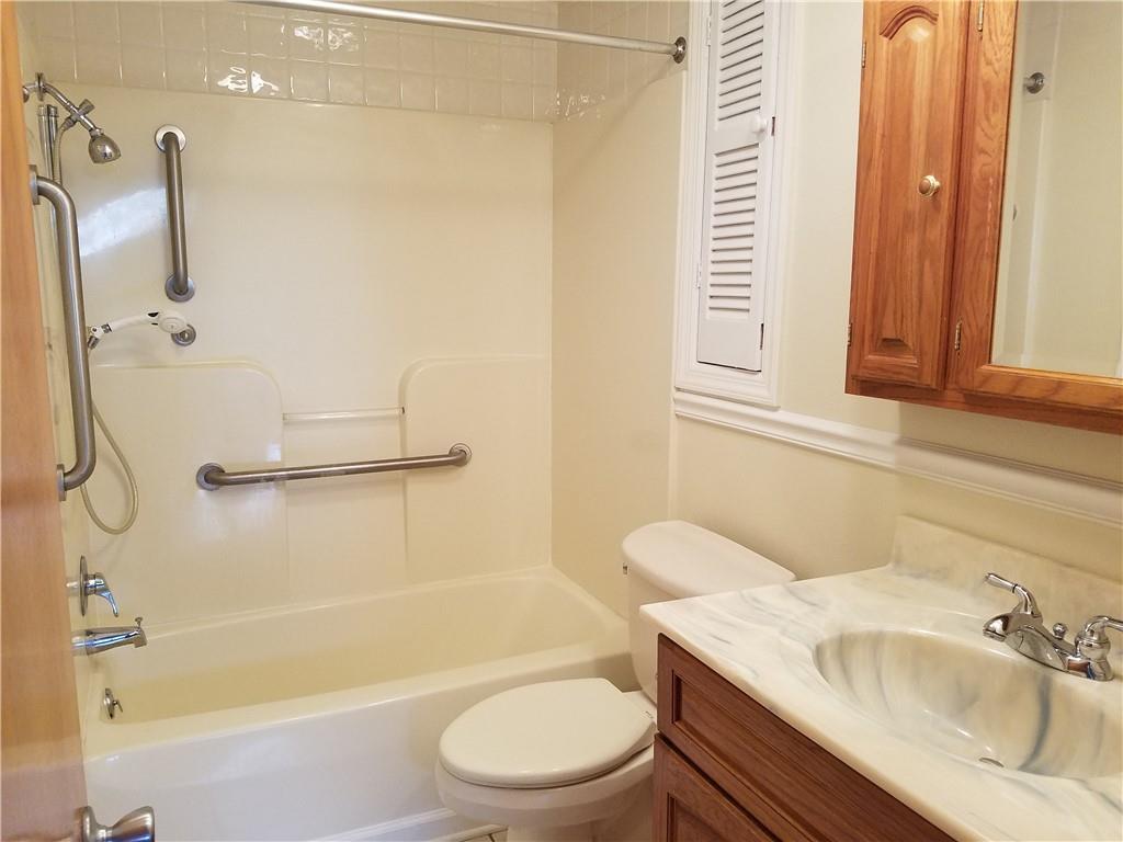 520 Center New Texas Road Pittsburgh, PA 15239 - Photo 14 of 19