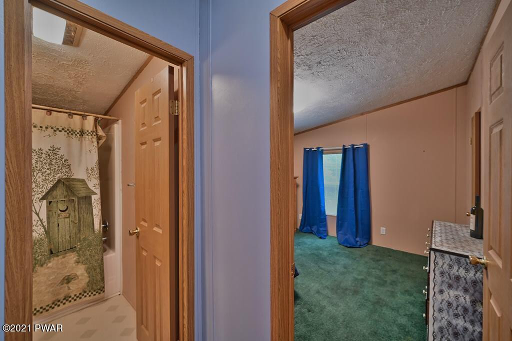 33 Oakview Lane Waymart, PA 18472 - Photo 43 of 65