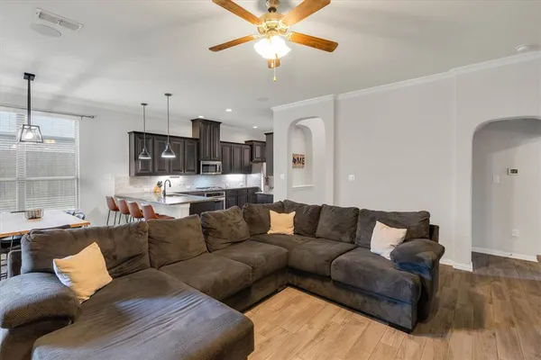 $475,000 | 3233 Burgundy Lane, Midlothian, TX 76065