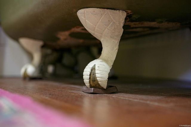 a close view of a fireplace in room