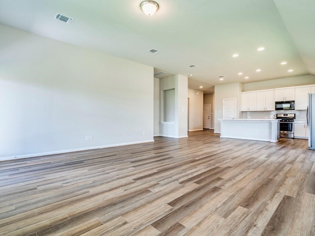270 Rimrock Court Bastrop, TX 78602 - Photo 11 of 34