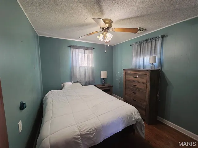 $89,900 | 806 North 8th Street, Canton, MO 63435