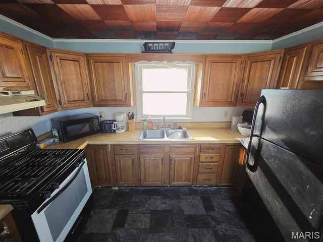 $89,900 | 806 North 8th Street, Canton, MO 63435