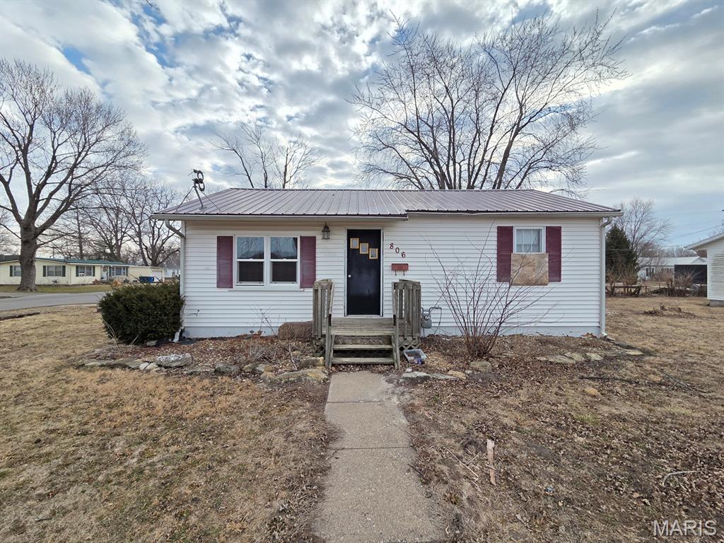 806 North 8th Street Canton, MO 63435 - Photo 2 of 19