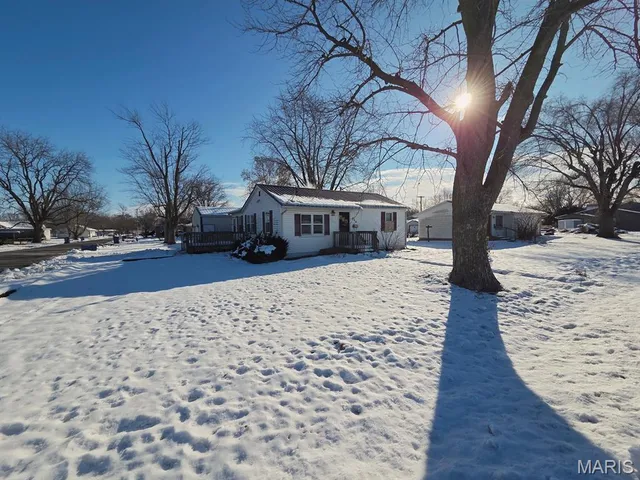 $89,900 | 806 North 8th Street, Canton, MO 63435