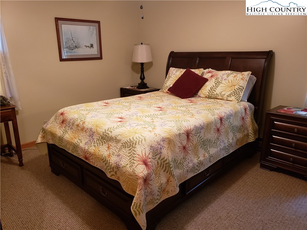 595 Windridge Road Newland, NC 28657 - Photo 9 of 14 Gallery Image 9